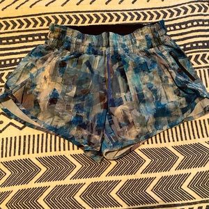 Size 8 great condition Lululemon shorts
